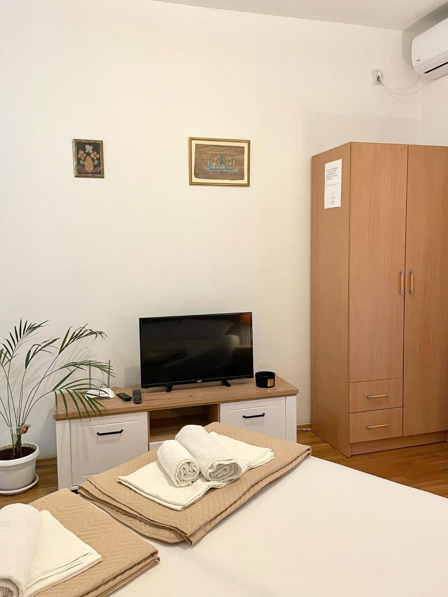 Apartment Kralj Kotor Buitenkant foto
