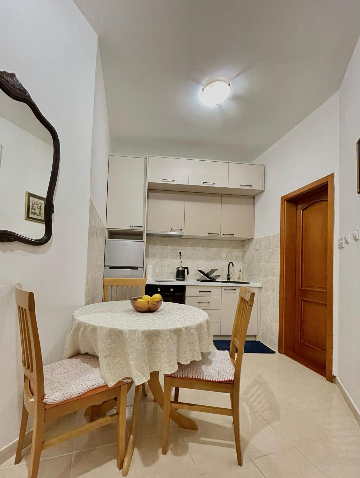 Apartment Kralj Kotor Buitenkant foto